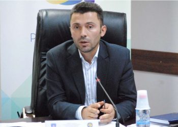 ‘Trazirat në veri janë planifikuar prej kohësh nga Vuçiçi’ –