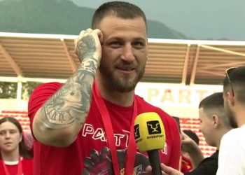 Jeta ime e lidhur me këtë ngjyrë, e shoh veten si… –