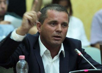 Detajet, në Kurbin u qëllua drejt makinës të ish-deputetit –