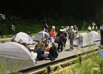 Protestuesit në Beograd kalojnë ‘në ekstrem’, ja çfarë kanë bërë këtë radhë –