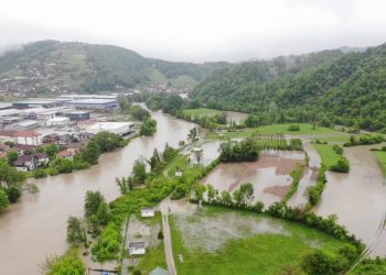 Vërshime në Kroaci dhe Bosnje-Hercegovinë, si pasojë e reshjeve –