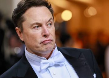 Zyrtari i Microsoft nuk mbështet Musk në lidhje me AI-në –