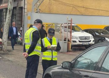 Policët bashkiakë rikthehen në detyrë, s’na lënë rehat –