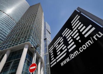 IBM i beson AI-së, planifikon pushime nga puna në masë –