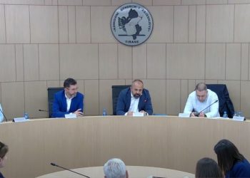 Bashkë Fitojmë kërkon përsëritje të zgjedhjeve në Kamëz, KAS jep 24 orë kohë për verifikimet –