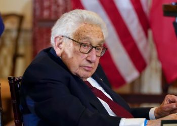 Ish-diplomati amerikan Henry Kissinger mbush 100 vjeç, ende aktiv në çështje botërore –