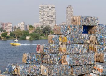 Ndotja me plastikë mund të zvogëlohet për 80% me riciklim dhe ripërdorim –