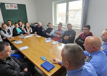 Policia, fushatë sensibilizuese për pakicat etnike –