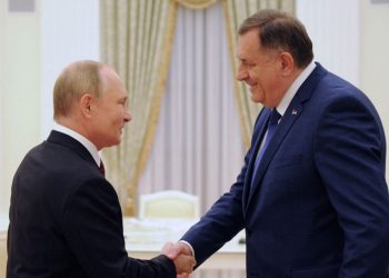 Moska paralajmëron forcimin e lidhjeve me “shtetin” separatist –
