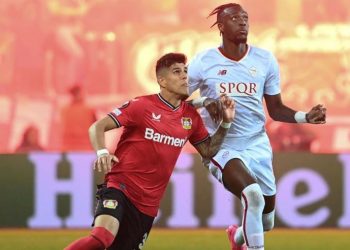 Roma heroike në “BayArena”, Mourinho siguron finalen e dytë si verdhekuq –