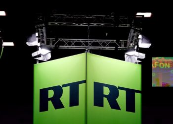 BE-ja propozon sanksione ndaj kanalit të Russia Today që –