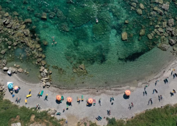 Shumë turistë e pak punëtorë –