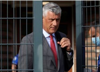 Thaçi mbërrin në Kosovë, ja arsyeja (FOTO) –