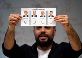 Zgjedhjet turke/ Kilicdaroglu kryeson në Stamboll, Erdogan në Ankara –