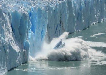 Shkrirja e akullnajës gjigande që po rrezikon planetin –