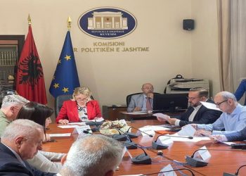 Zbulohen emrat e ambasadorëve të rinj të Shqipërisë në Malin e Zi dhe Vatikan –