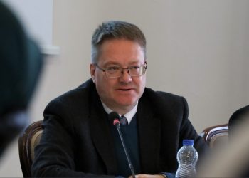 Është koha që Kosova ta prezantojë draftstatutin –