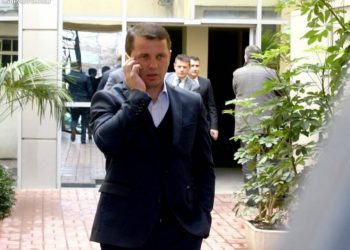 Vëllai i ish-deputetit më rrahu për 2 vota –