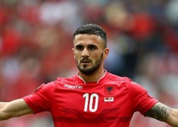 Armando Sadiku feston ditëlindjen, Sylvinho i bën dhuratën speciale –