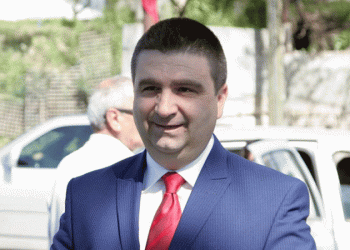 Mbyllet numërimi në Fier, fitues PS