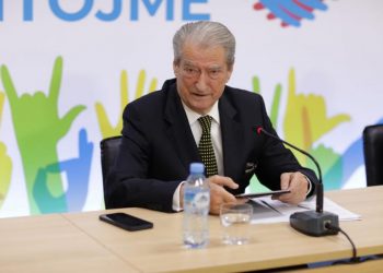 Fredi Beleri bën mirë që thotë jam grek, jemi vend i lirë –