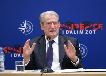 I dhamë fund monizmit të plotë, mafia shtetërore përpjekje për të shuar opozitën –