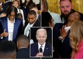 VIDEO/ Basketbollistes i bie të fikët gjatë fjalimit të Joe Biden –