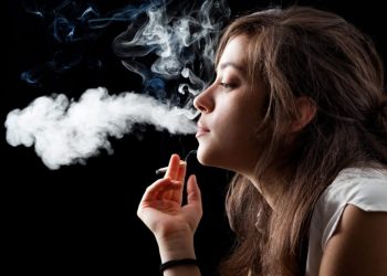Çdo minutë, 15 njerëz vdesin nga pirja e duhanit –