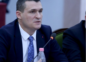 Pse nuk shkon mirë me kolegët?! –