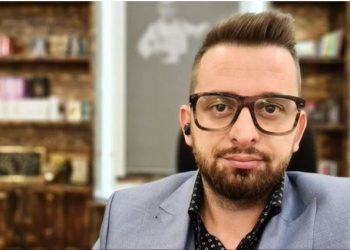 Kolonjë/ Goditet Erion Isai, ‘Bashkë Fitojmë’: Po shpërndante lekë –