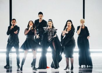 Albina dhe Familja Kelmendi çojnë Shqipërinë në finale –
