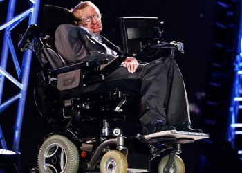 Parashikimi i zymtë i Stephen Hawking mbi inteligjencën artificiale –