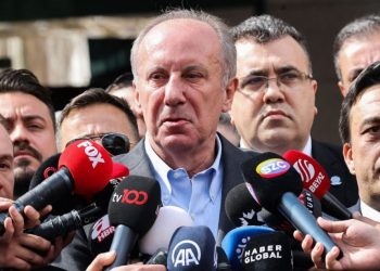 Zgjedhjet në Turqi, tërhiqet nga gara një kandidat i opozitës –