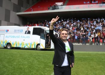 Në 14 maj Veliaj përdori makinerinë e frikshme të blerjes së votave –