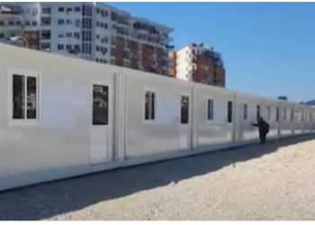 Banorët në Yzberisht do votojnë në kontenierë të përshtatur –