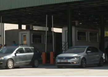 Tentoi të kalonte ilegalisht në kufi 15-vjeçaren, arrestohet i riu –