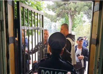 Procesi i numërimit, sherr mes disa personave në Laç –