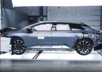 Faraday Future FF91 kalon me sukses testin e përplasjes –