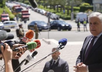 Kritikuan Melonin, ministri italian anulon vizitën në Paris –