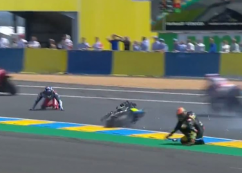 Shmanget tragjedia në Moto GP, rrëzime të frikshme dhe grushte –