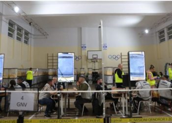 Mbyllet numërimi për këshillat bashkiakë në Berat, Poliçan dhe Skrapar –