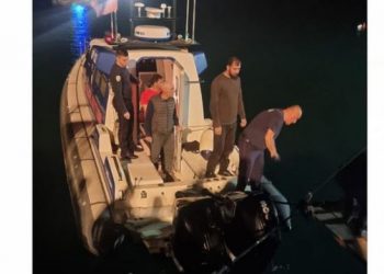 Peshkarexha u godit nga trageti, shpëtohen 3 peshkatarët –
