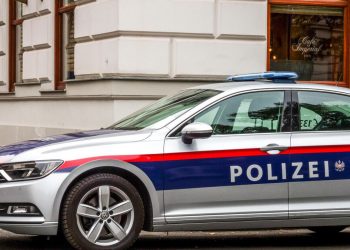 Shqiptarët dhe serbët përleshen në Austri, kërcet arma