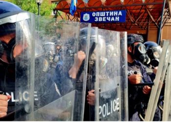 Situatë e qetë në veri, serbët paralajmërojnë edhe sot protesta –