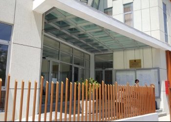 Vrasja e adoleshentit në Gramsh, prokurori kërkon burg për 4 të miturit –