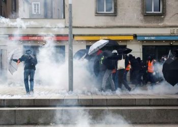 1 maji në Francë, përleshje mes protestuesve dhe policisë –