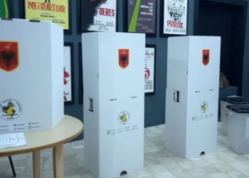 Zgjedhjet vendore, probleme me pajisjet e identifikimit në qarqe –