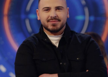 “Do ketë pasoja”/ Ronaldo i kthehet ashpër personit që i ofendoi babain e ndjerë –