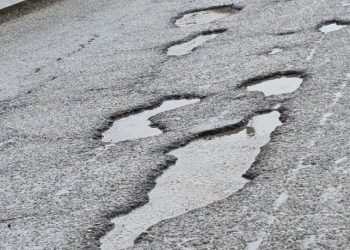 Qeveria investoi në tunelin e Llogorasë, harroi bregdetin e Durrësit dhe Kavajës –