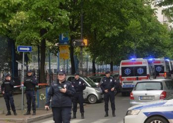 “Serb hesapi”/ 15-vjeçarja bën masakër në shkollë –